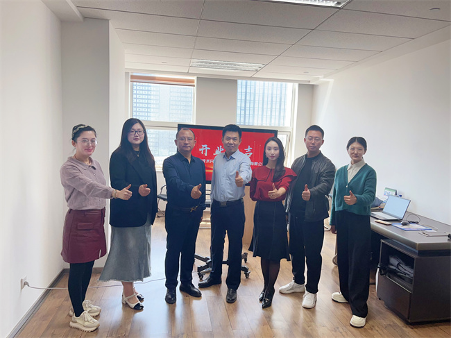 1712968389127877.jpg 開發(fā)區(qū)開業(yè)2.jpg