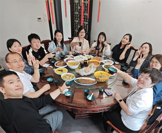 1715391058111584.jpg 1714982356860.jpg