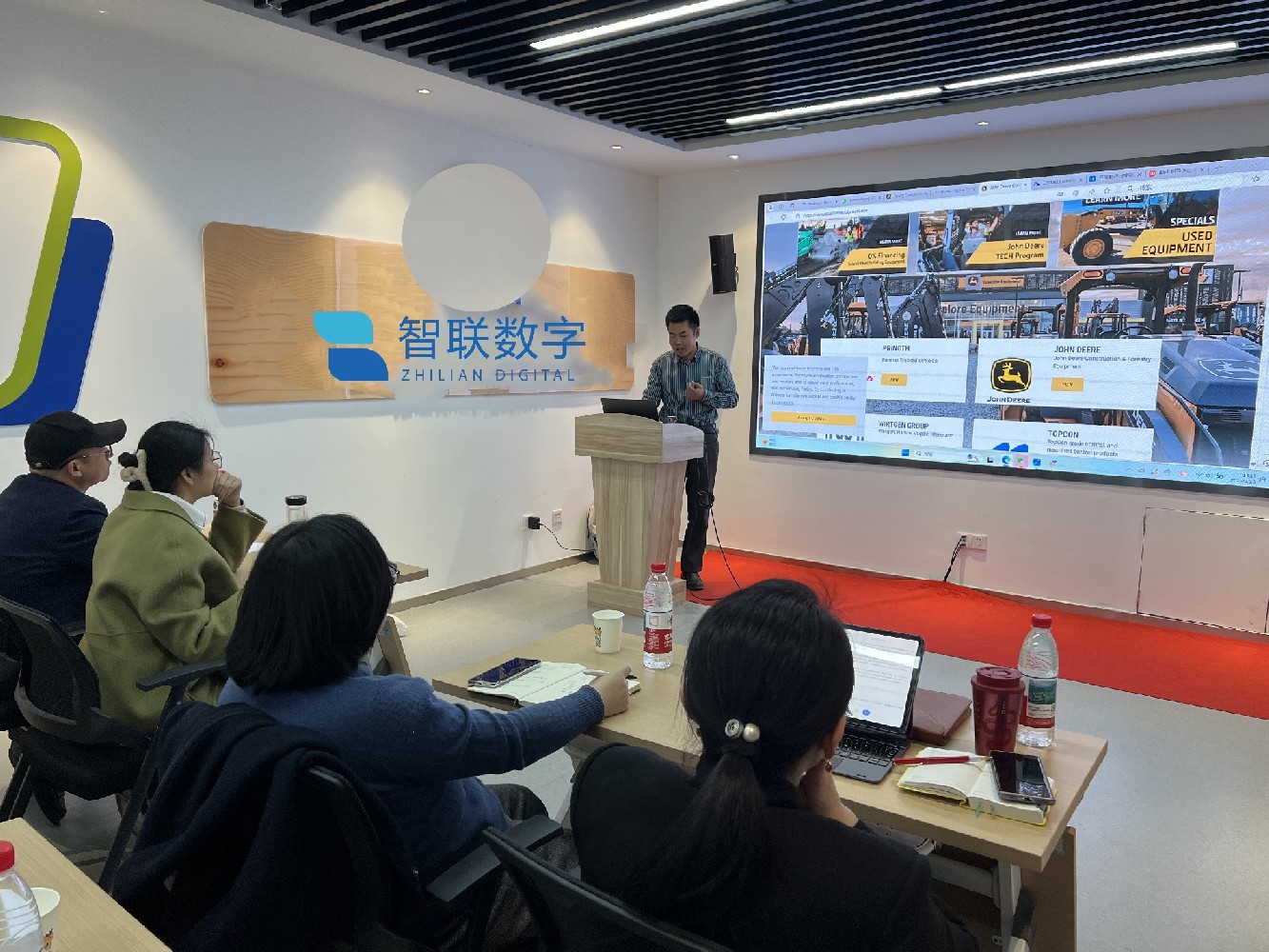 智聯(lián)數(shù)字開發(fā)區(qū)分公司2025年3月份第二次沙龍完美落幕！